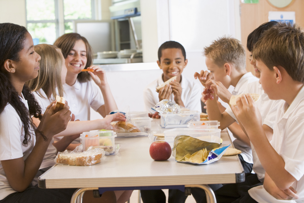 Kids-eating-lunch Kids-eating-lunch